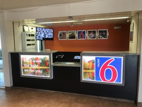 Motel 6-Raleigh, NC - North image 22