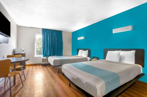 Motel 6-Raleigh, NC - North image 5